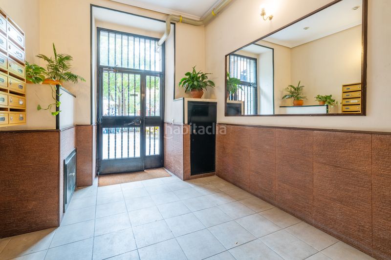 Piso exclusiva oportunidad en malasaña! globalpiso malasaña pone a la venta este magnífico piso exterior de 108 m,con tres balcones a l en Madrid - Imagen 32