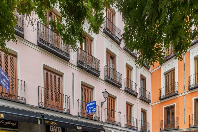 Piso exclusiva oportunidad en malasaña! globalpiso malasaña pone a la venta este magnífico piso exterior de 108 m,con tres balcones a l en Madrid - Imagen 41