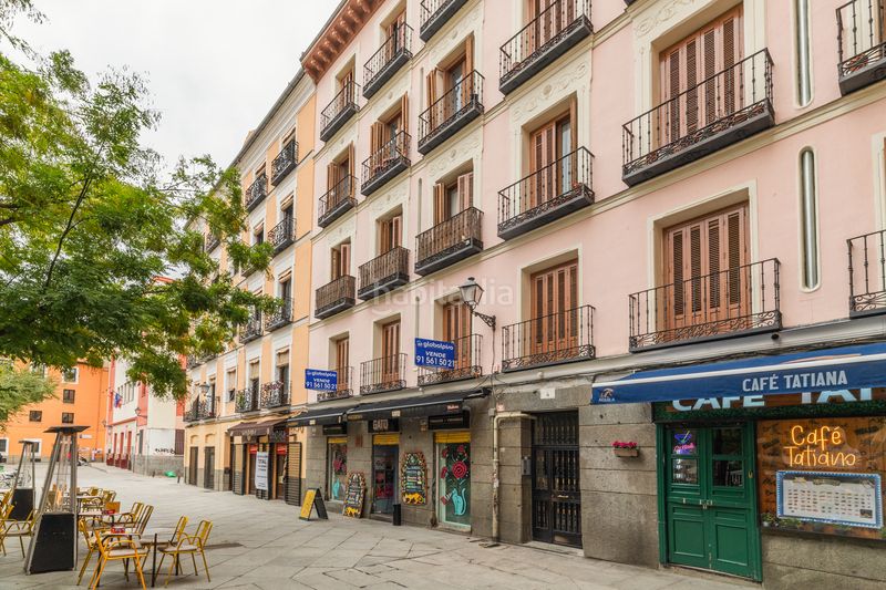 Piso exclusiva oportunidad en malasaña! globalpiso malasaña pone a la venta este magnífico piso exterior de 108 m,con tres balcones a l en Madrid - Imagen 43