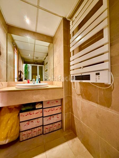 Foto ecfb4a23-8047-417b-aae7-84283db2368a. Appartamento con riscaldamento parcheggio piscina in Madrid