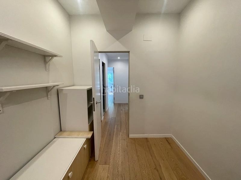 Foto 86950dff-a55a-4f3c-bd98-f929928a0864. Alquiler piso estás buscando un piso en alquiler espacioso, cómodo, bien situado y con mucha luz natural? este hermoso piso en la calle bravo mu en Madrid