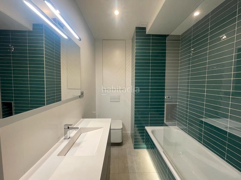 Foto a8290c9c-2519-43e6-9979-38f2d531c8ab. Alquiler piso estás buscando un piso en alquiler espacioso, cómodo, bien situado y con mucha luz natural? este hermoso piso en la calle bravo mu en Madrid