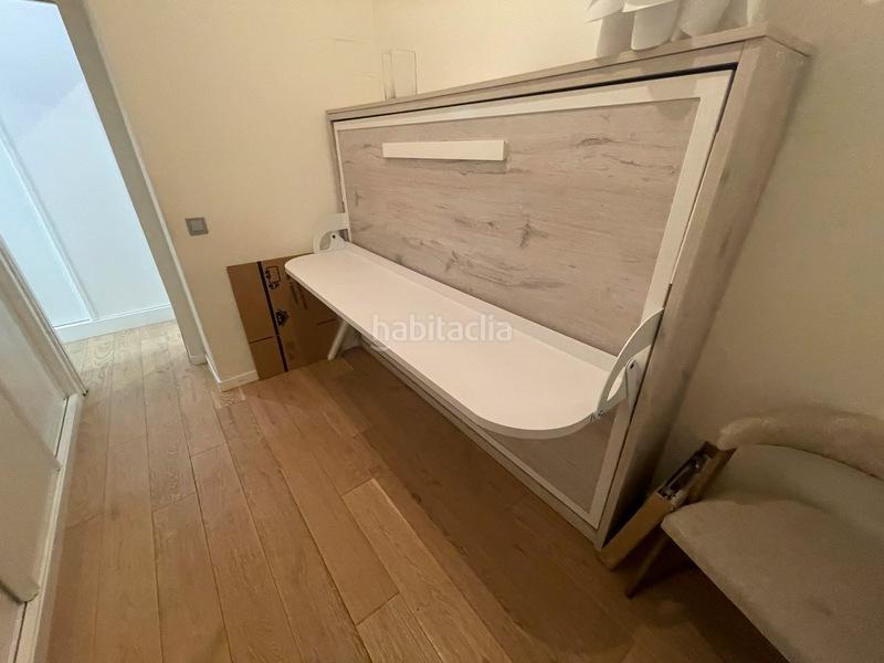 Foto a91323b2-5def-4045-8d13-758750350076. Alquiler piso estás buscando un piso en alquiler espacioso, cómodo, bien situado y con mucha luz natural? este hermoso piso en la calle bravo mu en Madrid