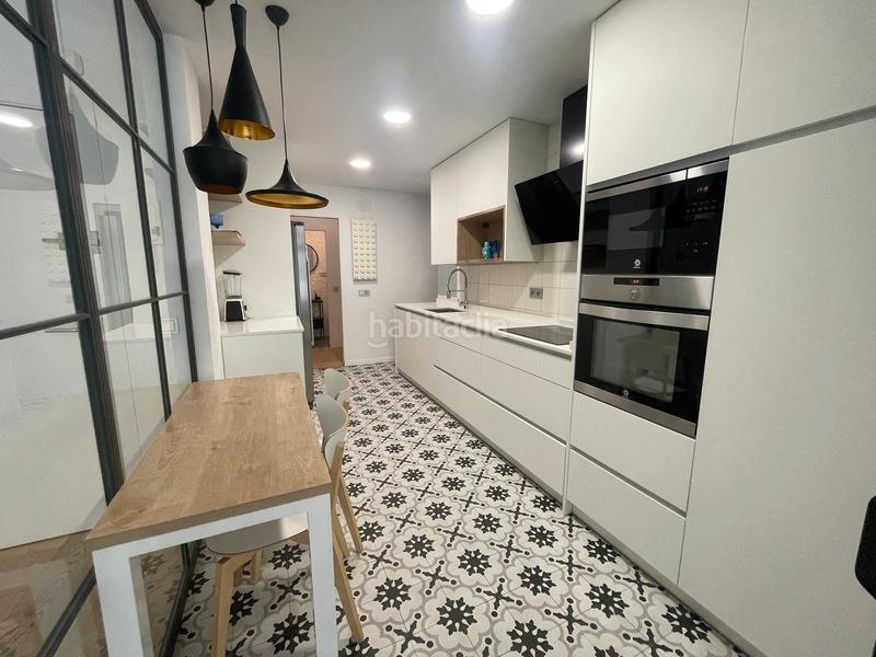 Foto b031f9f9-b5ea-402f-aa2a-609f369874d1. Alquiler piso estás buscando un piso en alquiler espacioso, cómodo, bien situado y con mucha luz natural? este hermoso piso en la calle bravo mu en Madrid