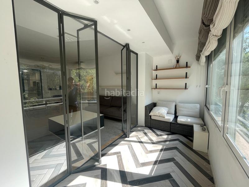 Foto b89a7fc8-4b88-4a68-9d77-004189fab59f. Alquiler piso estás buscando un piso en alquiler espacioso, cómodo, bien situado y con mucha luz natural? este hermoso piso en la calle bravo mu en Madrid