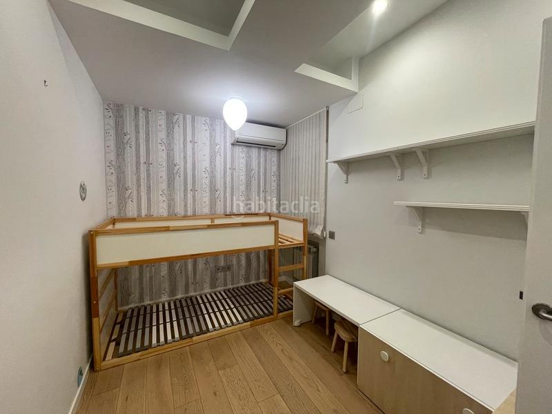 Foto c2d8dbc4-47dc-48fd-9178-228b9896aecf. Alquiler piso estás buscando un piso en alquiler espacioso, cómodo, bien situado y con mucha luz natural? este hermoso piso en la calle bravo mu en Madrid
