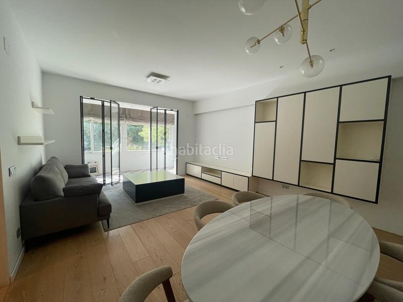 Foto d90f746f-f9f9-4109-b1b7-270ff4ac7363. Alquiler piso estás buscando un piso en alquiler espacioso, cómodo, bien situado y con mucha luz natural? este hermoso piso en la calle bravo mu en Madrid
