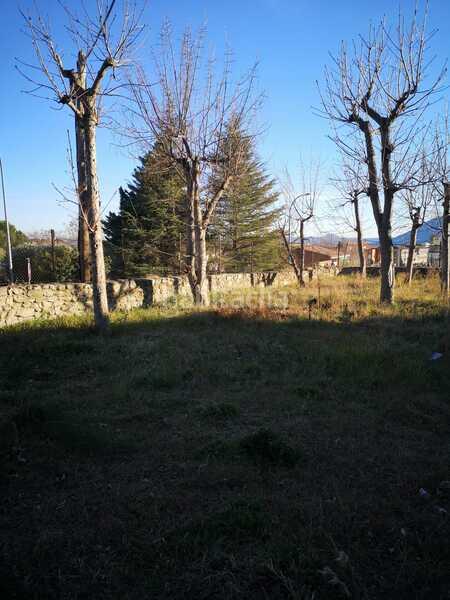 Foto 07851907-ab79-41d1-921a-cf27d6e98218. Edifici a Hoyo de Pinares (El)