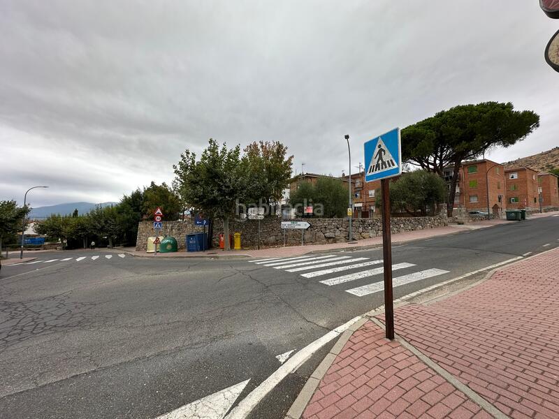 Foto 5a3f52e3-c7d7-4659-92c0-0f5229a8df17. Edifici a Hoyo de Pinares (El)