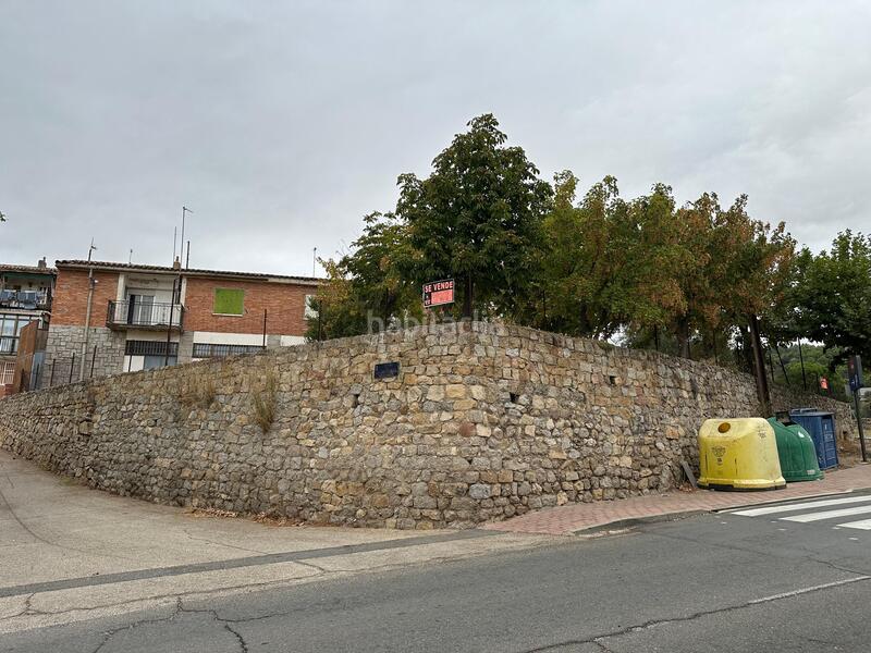 Foto a6e08d16-9398-4f1b-8548-6ac94816dc49. Edifici a Hoyo de Pinares (El)