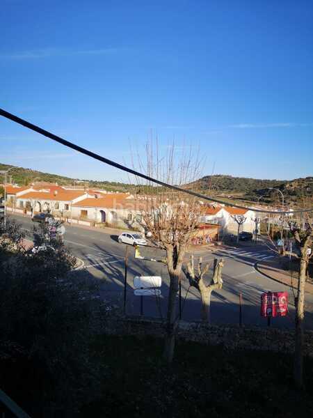 Foto ba323f4d-f63f-4f21-94d9-39079f0fc98e. Edifici a Hoyo de Pinares (El)