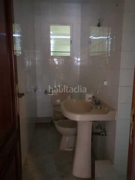 Foto c05e9b00-2548-4f50-b7af-2afb9c547a24. Edifici a Hoyo de Pinares (El)