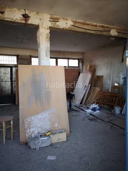 Foto eb6ba5cd-bc38-4fd1-a7de-e0ea4caecfa9. Edifici a Hoyo de Pinares (El)