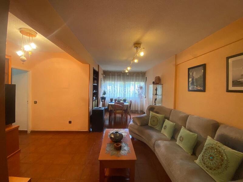 Foto fe8b5c9d-6900-45d1-8ebd-28f9b10a9b3f. Piso globalpiso vende !!!!oportunidad en una de las zonas más demandadas !se vende amplio piso exterior de 84 m2, ubi en Coslada