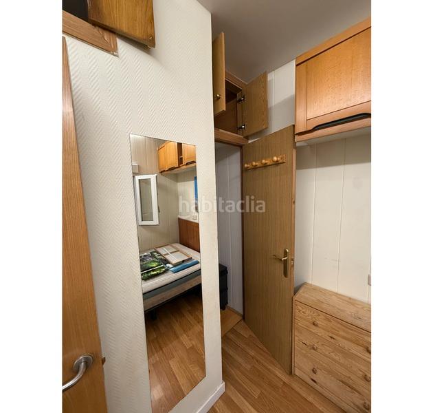 Foto 573f3c76-b487-4011-bd56-74e8ec1a8822. Piso globalpiso pau de carabanchel vende en Numancia vivienda de 1 dormitorio, 1 baño con plato de ducha y calefactor, y cocina abiert en Madrid