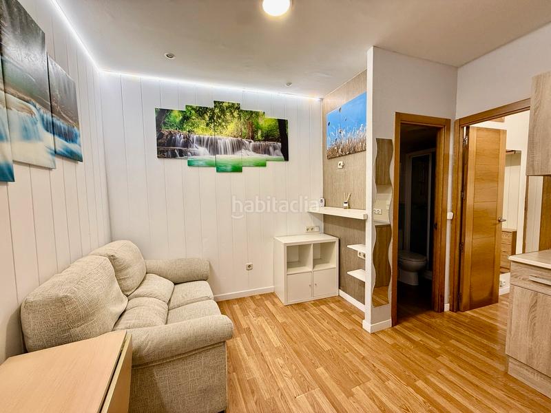Foto 9b97c742-8368-4014-91cc-354ff57aa094. Piso globalpiso pau de carabanchel vende en Numancia vivienda de 1 dormitorio, 1 baño con plato de ducha y calefactor, y cocina abiert en Madrid