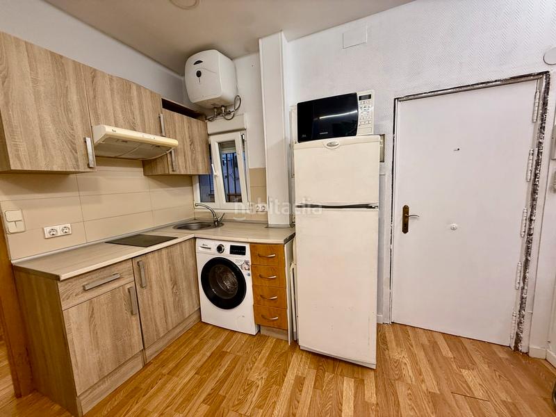Foto f65d4696-db9d-4da0-8592-f012a44bfd9d. Piso globalpiso pau de carabanchel vende en Numancia vivienda de 1 dormitorio, 1 baño con plato de ducha y calefactor, y cocina abiert en Madrid