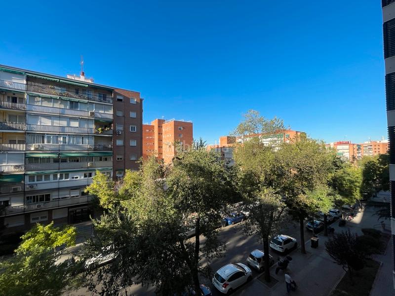 Foto f2205a01-d793-4661-af10-f27e37e9bf3b. Piso globalpiso chamberí, vende en exclusiva! magnífica vivienda de 169 msup2 construidos, situada en una tercera planta, distribuida e en Madrid