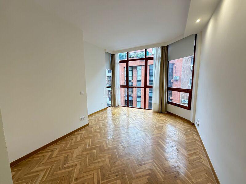 Foto d1e512ba-d06b-4576-9b6b-c8425b0dc3b0. Location studio dans Prosperidad Madrid