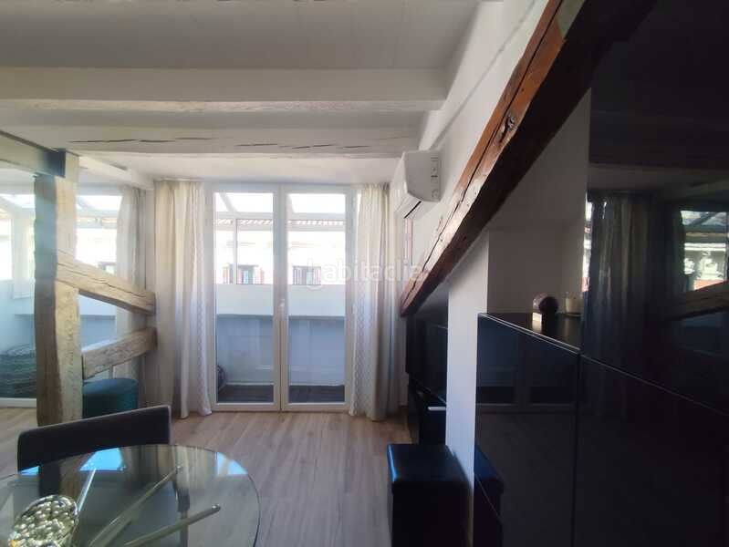 Foto e73b700a-775c-4d54-a0c0-cc82f1af2994. Àtic amb calefacció a Universidad-Malasaña Madrid