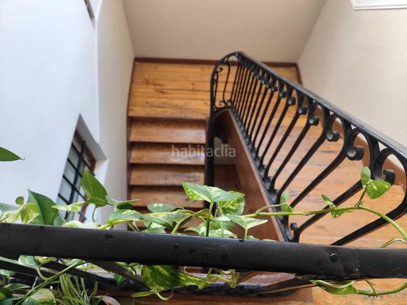 Foto 40e38dc9-4f43-44a6-b6fe-a00948b82abb. Attico con riscaldamento in Universidad-Malasaña Madrid