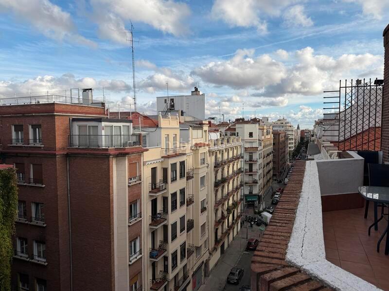 Foto 0f6f87a1-40e7-4e3a-a745-6ad45613ef90. Etagenwohnung mit heizung in Trafalgar Madrid
