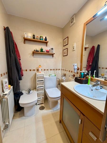 Foto 258f5b42-6782-4db6-b03b-ae172ac5e46c. Pis amb calefacció aparcament a Pradolongo Madrid