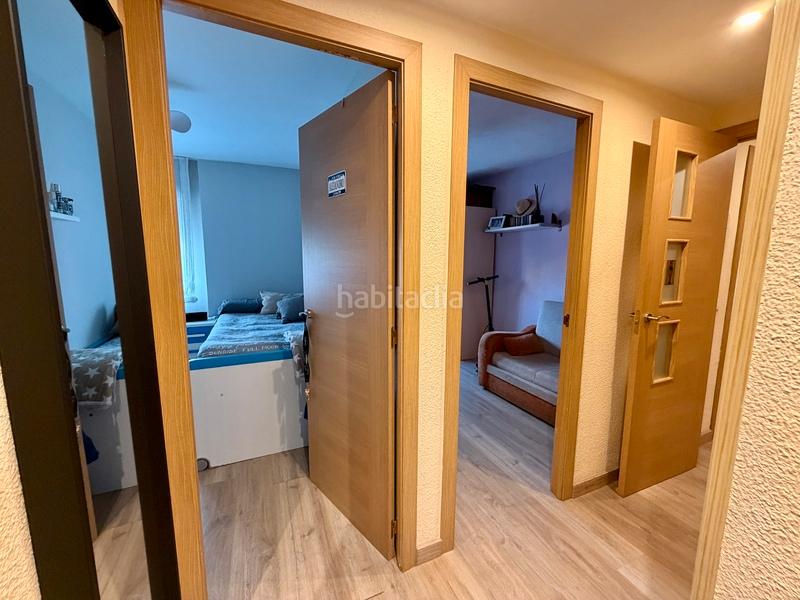 Foto 4b0b3e72-a67e-4158-9551-86e2c9941c4c. Pis amb calefacció aparcament a Pradolongo Madrid