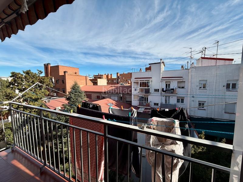 Foto 5b7e15a7-be16-4b2b-8876-e20961c05b4b. Pis amb calefacció aparcament a Pradolongo Madrid