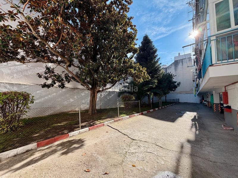 Foto f3ce2e8b-a432-41e2-aea9-585e53f18adb. Pis amb calefacció aparcament a Pradolongo Madrid