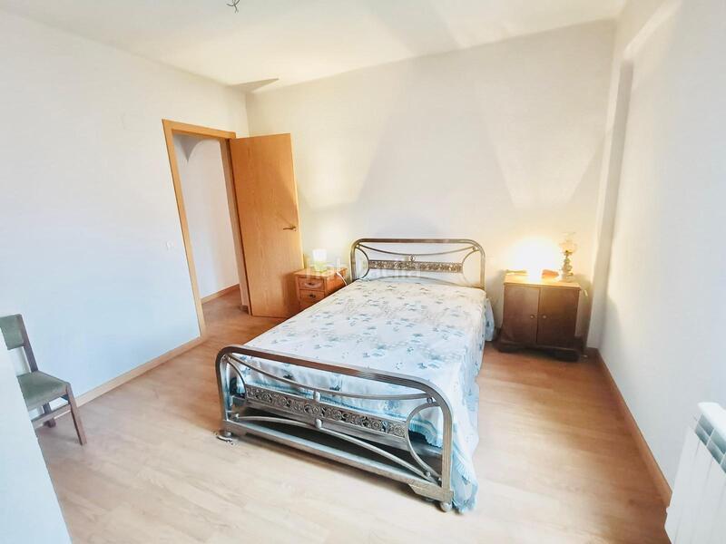 Foto cfaa6134-cbab-48ad-b0d4-55fc90355dc3. Flat with heating in Vista Alegre Madrid