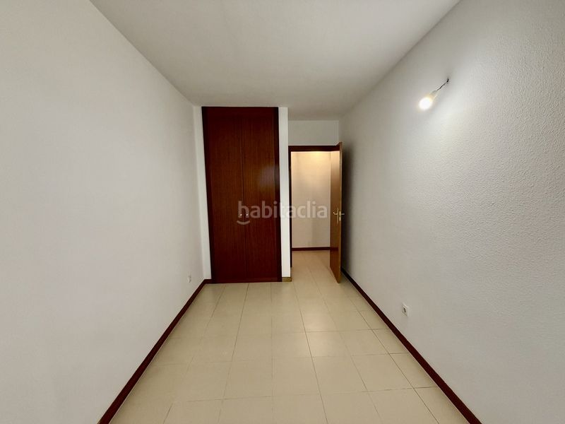 Piso globalpiso PAU de Carabanchel vende vivienda de 70m2 útiles, 80m2 distribuidos en 2 amplios dormitorios con armarios empotrados, u en Madrid - Imagen 15