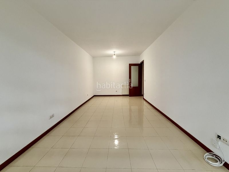 Piso globalpiso PAU de Carabanchel vende vivienda de 70m2 útiles, 80m2 distribuidos en 2 amplios dormitorios con armarios empotrados, u en Madrid - Imagen 9