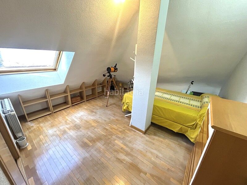 Foto 5e1a20a7-6e5c-48d6-a4fb-c878346ffb4c. Pis amb calefacció aparcament a Berruguete Madrid