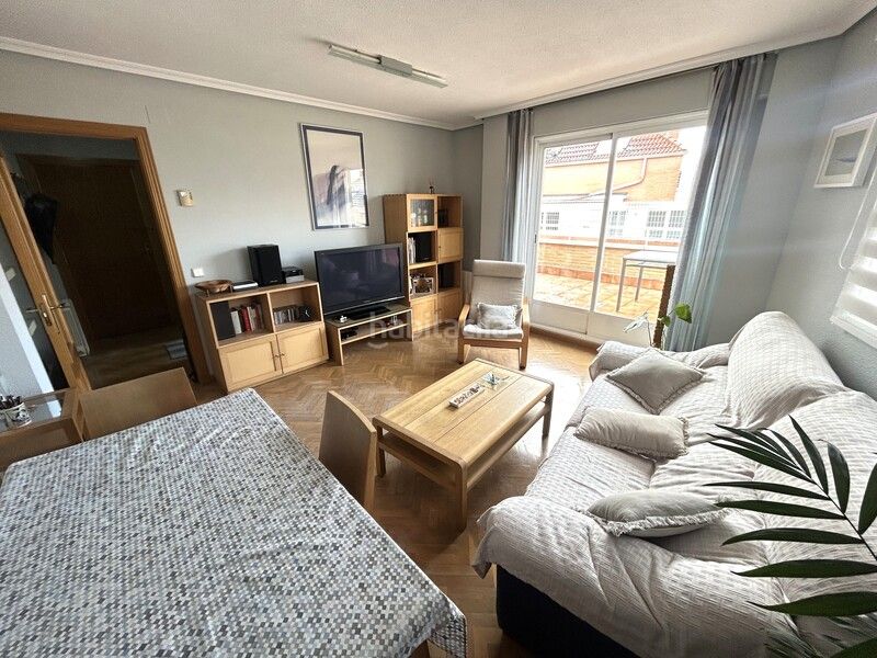 Foto c29a2a02-8258-4606-8715-fcdd3fad9573. Pis amb calefacció aparcament a Berruguete Madrid