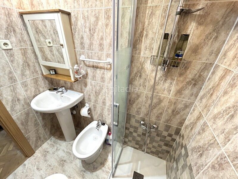 Foto c66ed025-8aa0-4640-a868-7c2bc9247b0f. Pis amb calefacció aparcament a Berruguete Madrid