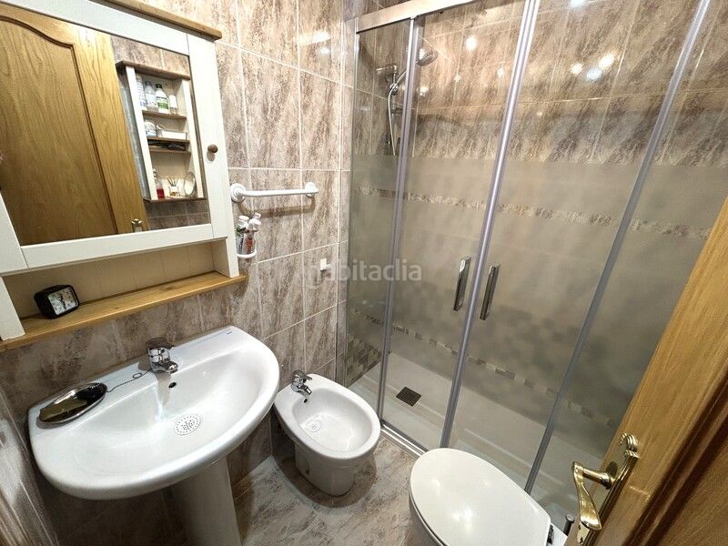 Foto e38c8942-e9bc-40f3-bec3-133c571fbb2e. Pis amb calefacció aparcament a Berruguete Madrid