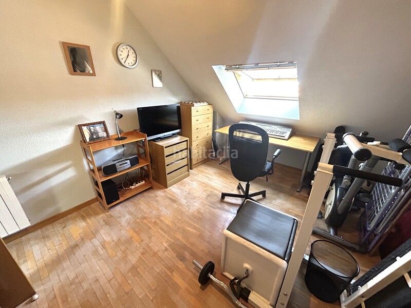 Foto f090414c-53e5-49d9-bc27-73baba520908. Pis amb calefacció aparcament a Berruguete Madrid