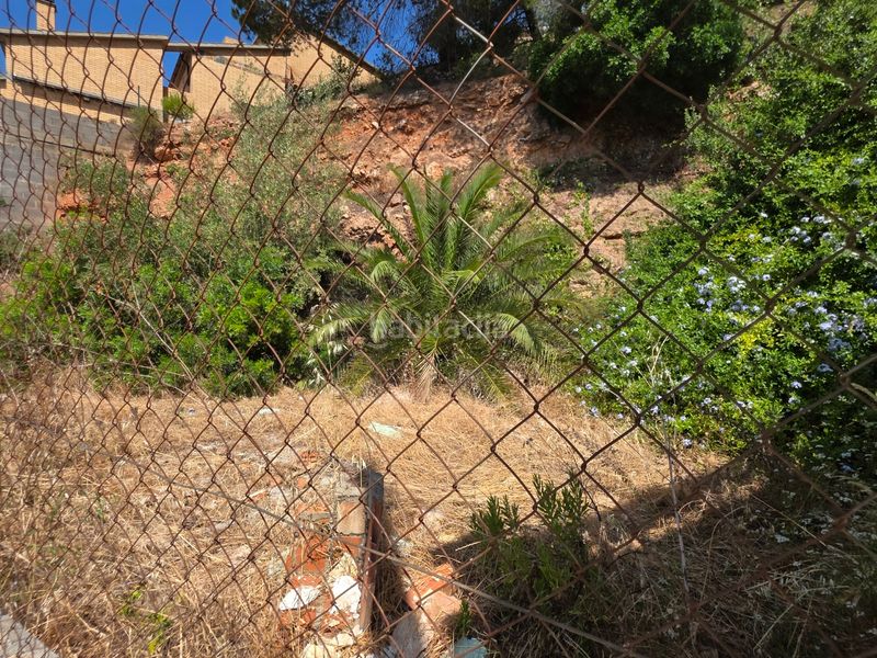 Foto fca6db4b-69a6-44ef-b5a1-9413555f51f8. Terreny residencial a carrer de la llimona 17 a Corbera de Llobregat