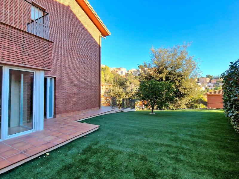 Foto a73d92eb-a9b9-42eb-a045-2e6ae1264374. Lloguer casa amb xemeneia calefacció aparcament a Corbera de Llobregat