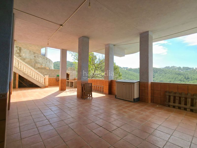 Foto 5a8f39b1-4935-47e6-8d9f-74a0c69f5abc. Casa amb calefacció aparcament a Corbera de Llobregat