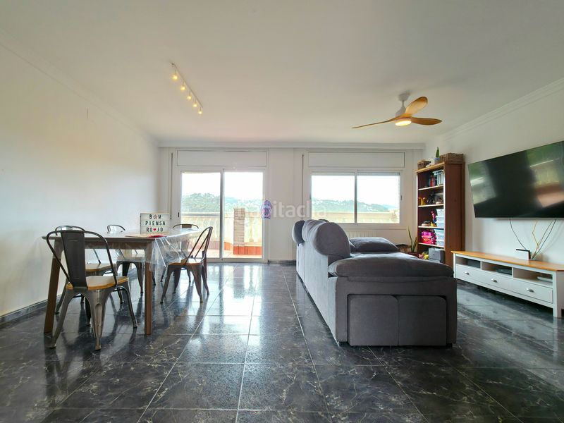 Foto ac21a406-11de-41ee-9c2e-7c23fed05b1a. Casa amb calefacció aparcament a Corbera de Llobregat
