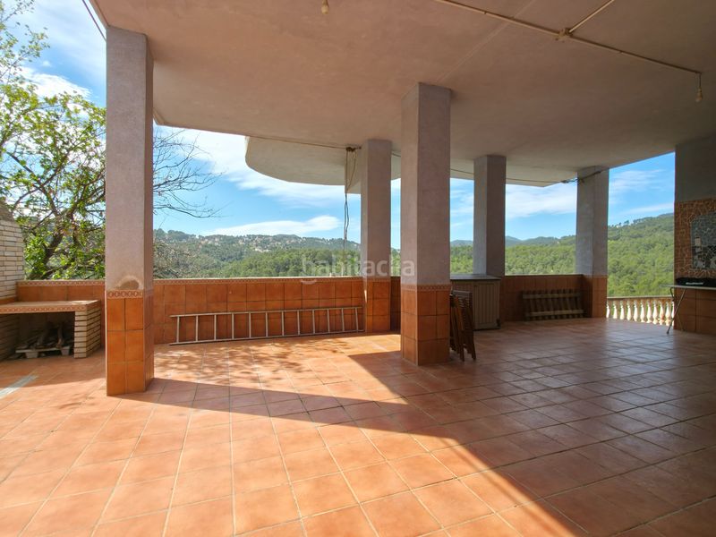 Foto cc1b0e9f-b467-47fa-a283-29f4e14e2924. Casa amb calefacció aparcament a Corbera de Llobregat