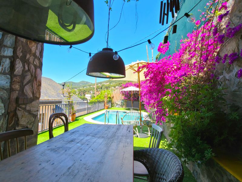 Foto 1435327d-f086-4b0b-9f69-87879916b02e. Casa amb xemeneia calefacció aparcament piscina a Corbera de Llobregat