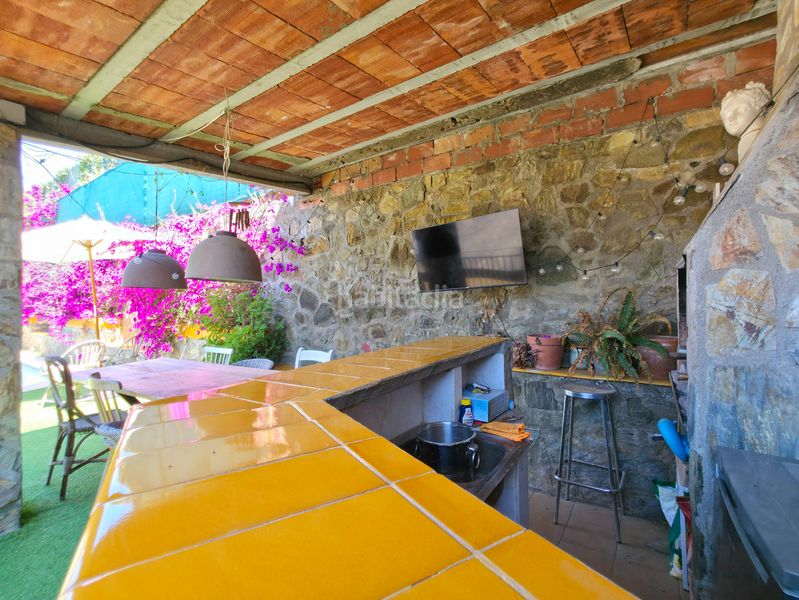Foto 2bf44708-aa87-451d-b14d-70b18d70df03. Casa amb xemeneia calefacció aparcament piscina a Corbera de Llobregat