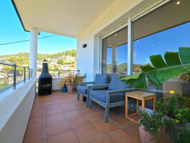 Foto d693b138-641e-4e45-a08f-47c0508191c1. Casa amb xemeneia calefacció aparcament piscina a Corbera de Llobregat