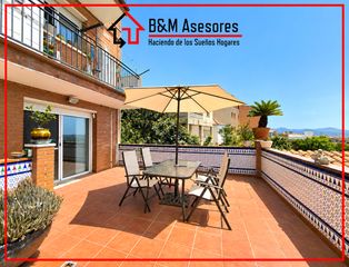 Casa a Sant Vicenç dels Horts. Red fam views - sol, vistas, espacio y privacidad