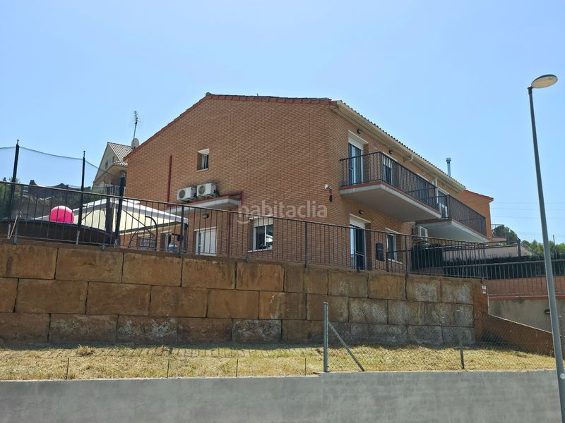 Foto 57d64021-8594-4ebb-9adf-bcbeb271d2f2. Casa amb calefacció aparcament piscina a Abrera