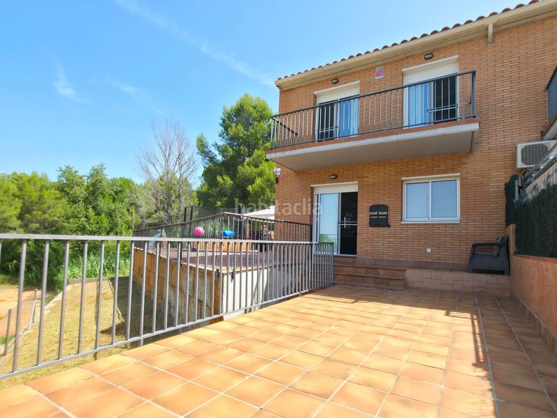 Foto 8ede2554-bc3f-47da-8bb8-c5e5ff0c3018. Casa amb calefacció aparcament piscina a Abrera