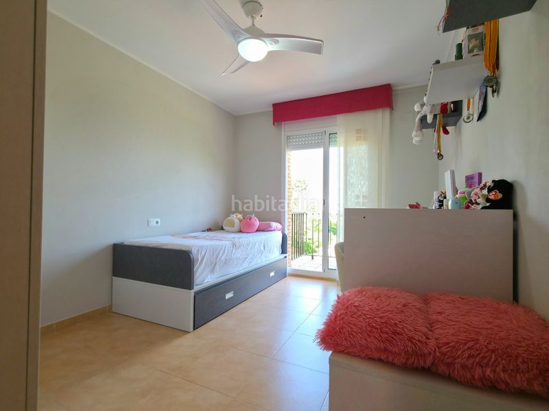 Foto a7b30247-ab5f-4f10-b625-923833a5617b. Casa amb calefacció aparcament piscina a Abrera